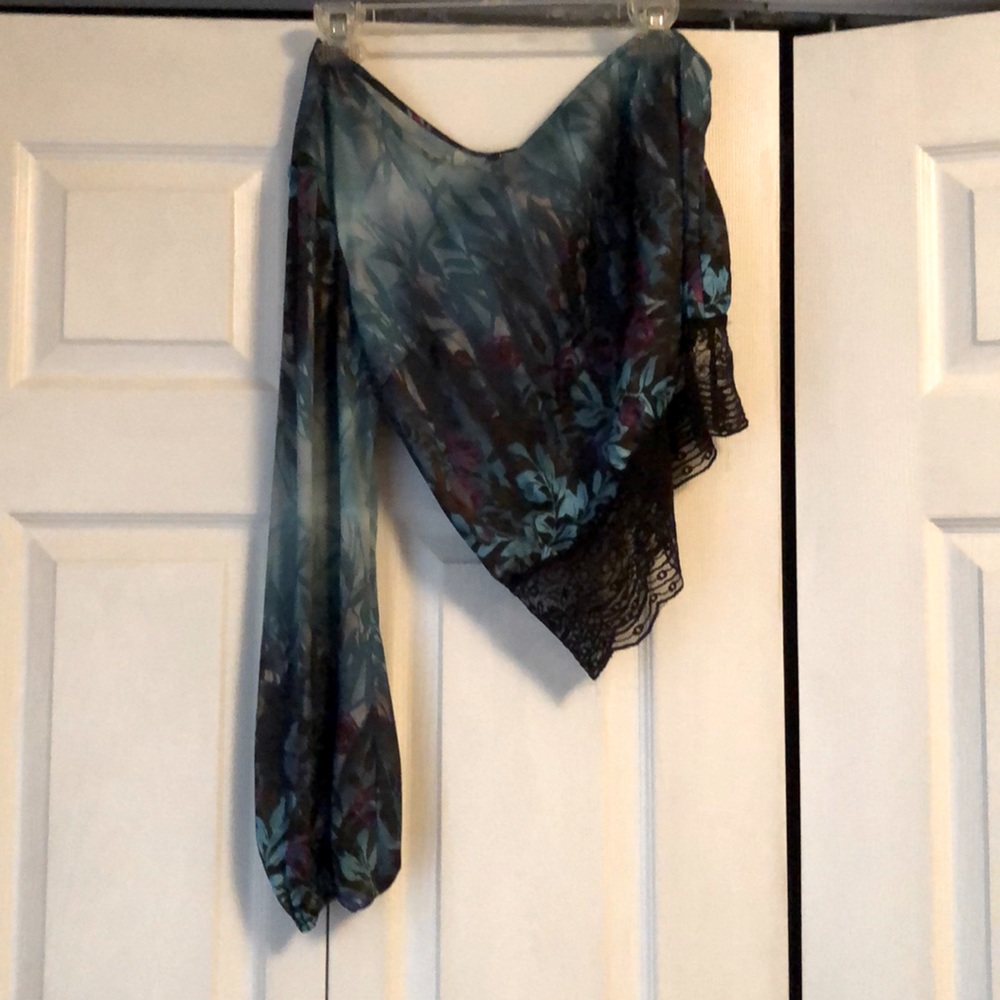 Long sleeve top